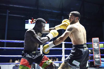 TITOLO MONDIALE PESI MEDI E ITALIANO PESI MOSCA