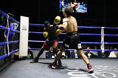 TITOLO MONDIALE PESI MEDI E ITALIANO PESI MOSCA