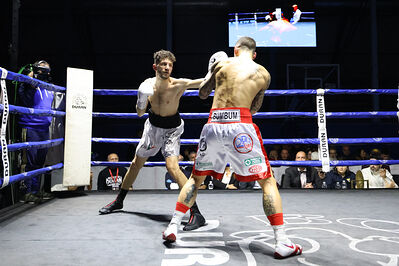 TITOLO MONDIALE PESI MEDI E ITALIANO PESI MOSCA