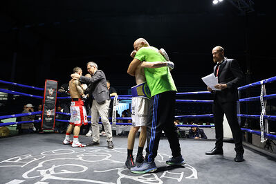 TITOLO MONDIALE PESI MEDI E ITALIANO PESI MOSCA