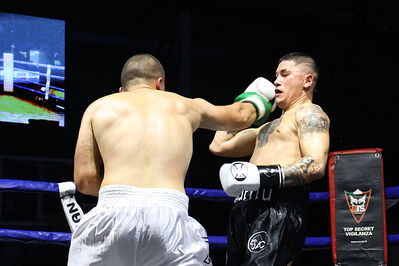 TITOLO MONDIALE PESI MEDI E ITALIANO PESI MOSCA