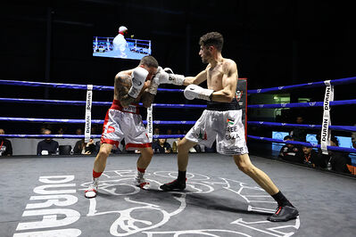 TITOLO MONDIALE PESI MEDI E ITALIANO PESI MOSCA