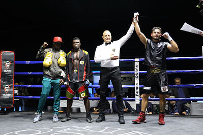 TITOLO MONDIALE PESI MEDI E ITALIANO PESI MOSCA