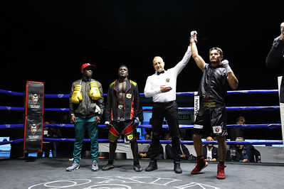 TITOLO MONDIALE PESI MEDI E ITALIANO PESI MOSCA