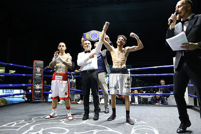 TITOLO MONDIALE PESI MEDI E ITALIANO PESI MOSCA