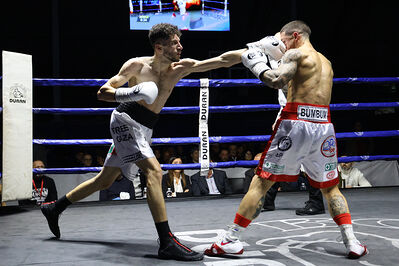 TITOLO MONDIALE PESI MEDI E ITALIANO PESI MOSCA