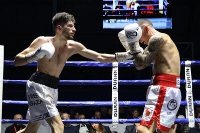 TITOLO MONDIALE PESI MEDI E ITALIANO PESI MOSCA