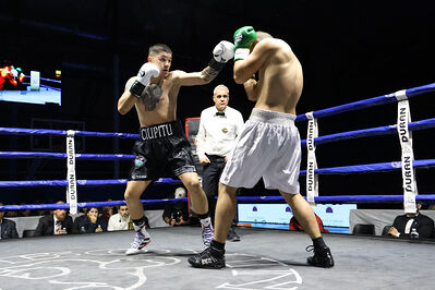 TITOLO MONDIALE PESI MEDI E ITALIANO PESI MOSCA