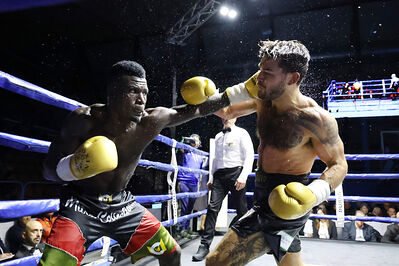 TITOLO MONDIALE PESI MEDI E ITALIANO PESI MOSCA