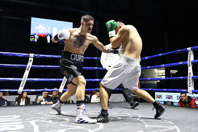 TITOLO MONDIALE PESI MEDI E ITALIANO PESI MOSCA