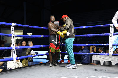 TITOLO MONDIALE PESI MEDI E ITALIANO PESI MOSCA