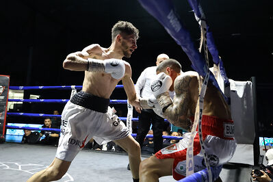 TITOLO MONDIALE PESI MEDI E ITALIANO PESI MOSCA