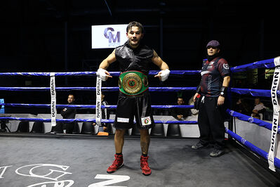 TITOLO MONDIALE PESI MEDI E ITALIANO PESI MOSCA