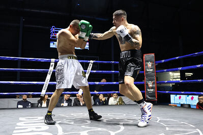 TITOLO MONDIALE PESI MEDI E ITALIANO PESI MOSCA