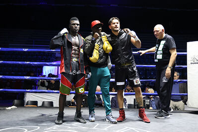 TITOLO MONDIALE PESI MEDI E ITALIANO PESI MOSCA