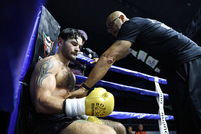 TITOLO MONDIALE PESI MEDI E ITALIANO PESI MOSCA