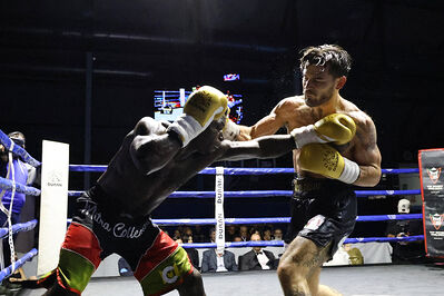 TITOLO MONDIALE PESI MEDI E ITALIANO PESI MOSCA