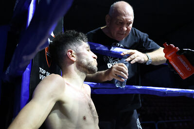 TITOLO MONDIALE PESI MEDI E ITALIANO PESI MOSCA