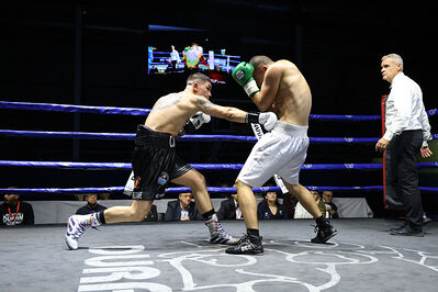 TITOLO MONDIALE PESI MEDI E ITALIANO PESI MOSCA