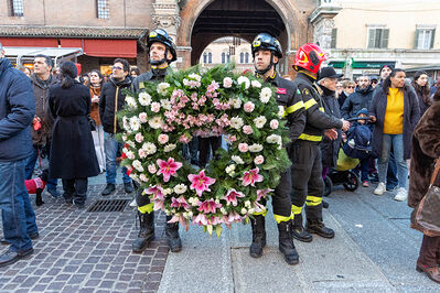 VIGILI DEL FUOCO DEPOSIZIONE CORONA ALLA MADONNA