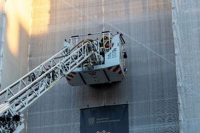 VIGILI DEL FUOCO DEPOSIZIONE CORONA ALLA MADONNA