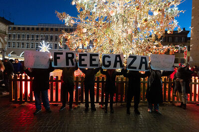ACCENSIONE ALBERO DI NATALE FERRARA