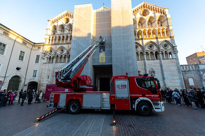 VIGILI DEL FUOCO DEPOSIZIONE CORONA ALLA MADONNA